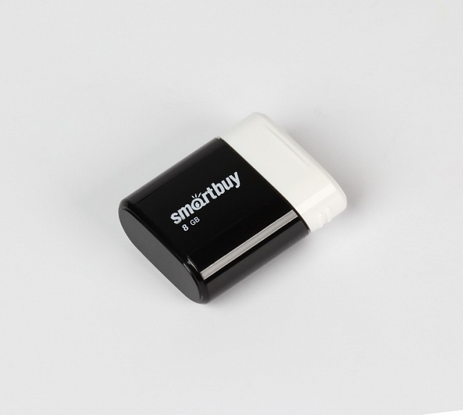 USB 2.0 флэш-диск Smartbuy LARA Black 8GB